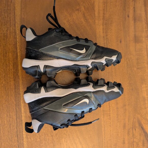 Nike Fast Flex Cleats - Picture 5 of 9